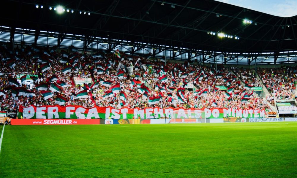 FC Augsburg organisiert ein Service für Fan- und ...