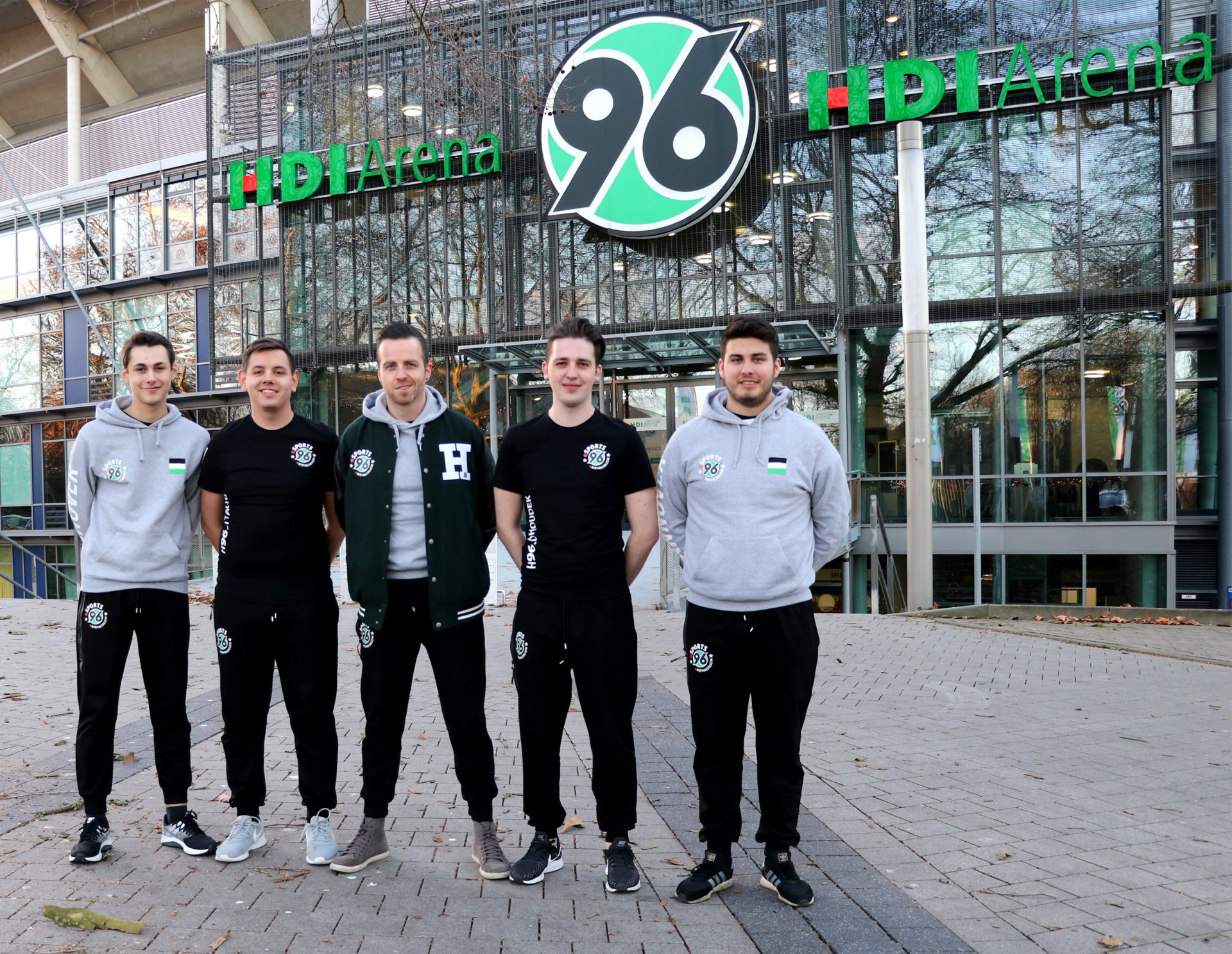 Hannover 96: Offizielles ESports-Team Vorgestellt - FANCLUB MAGAZIN